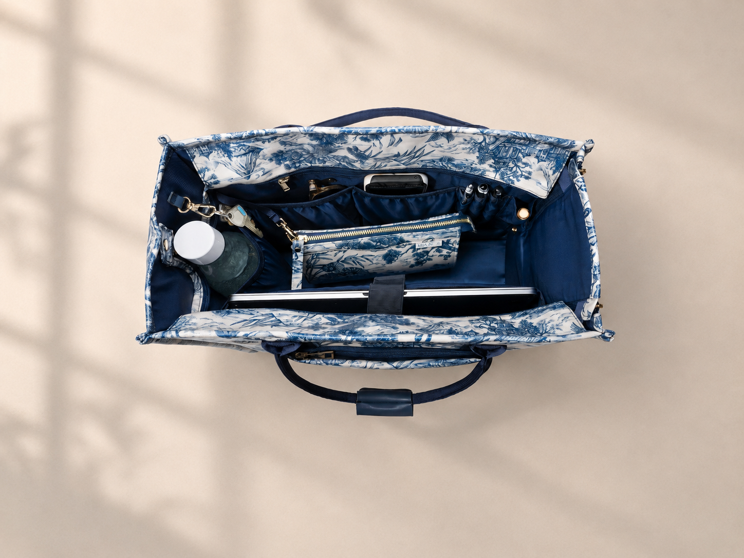 Mia Mor tote with winter lining — cosy plush lining for colder weather comfort