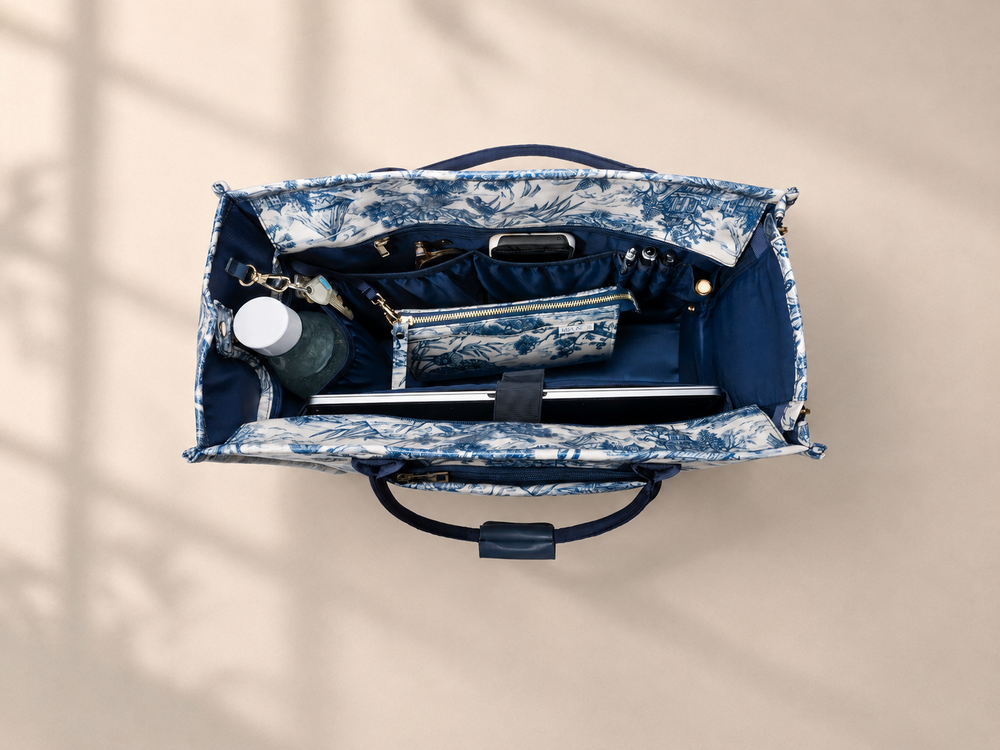 Mia Mor tote with winter lining — cosy clip-in lining for cooler days